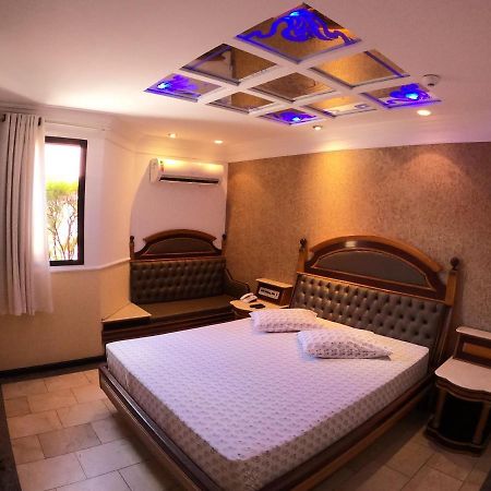 Motel Villa Di Roma (Adults Only) Guarujá Kültér fotó